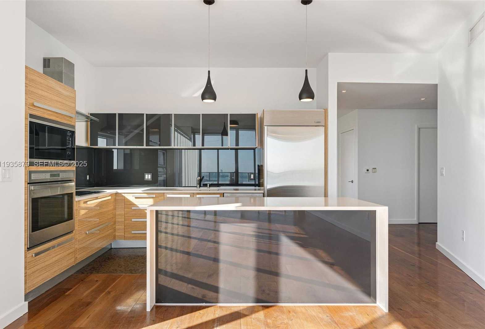 Small Image of 2020 NORTH BAYSHORE DR #3510, Miami Number 13