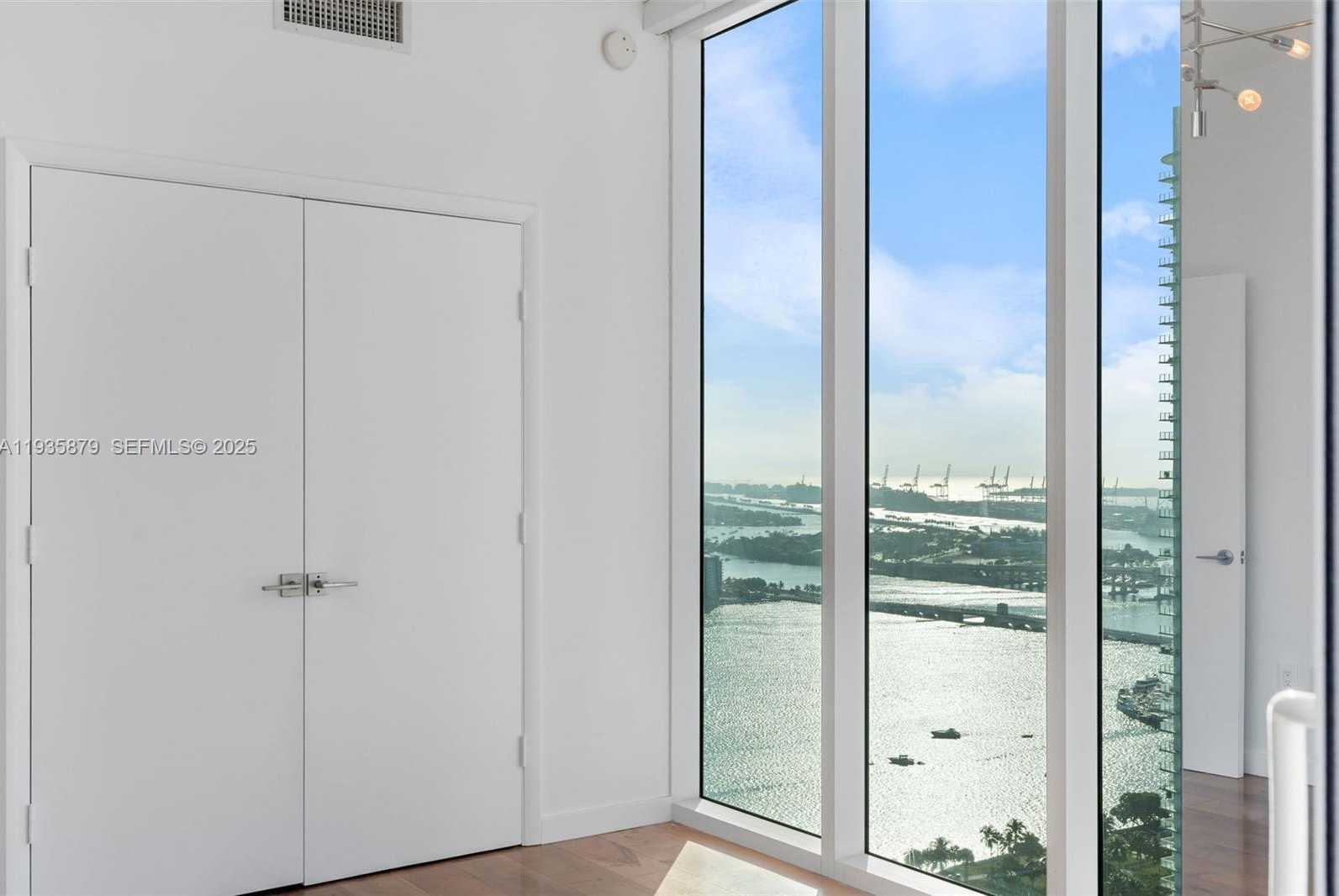 Small Image of 2020 NORTH BAYSHORE DR #3510, Miami Number 23
