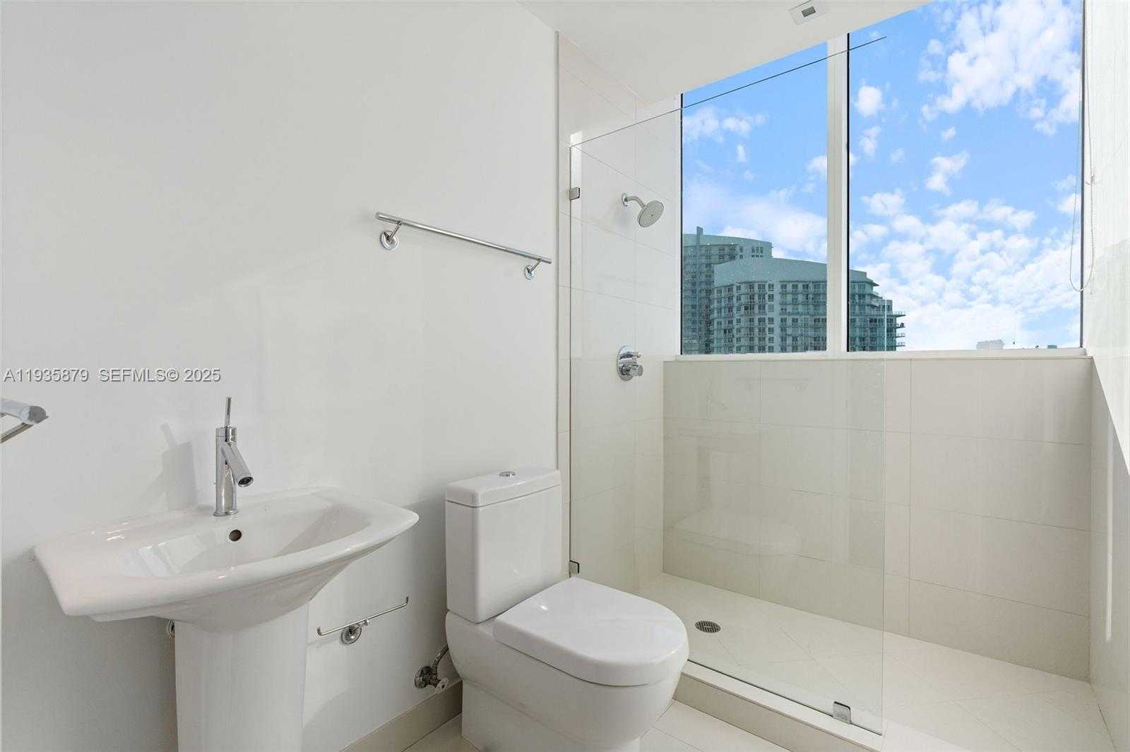 Small Image of 2020 NORTH BAYSHORE DR #3510, Miami Number 26