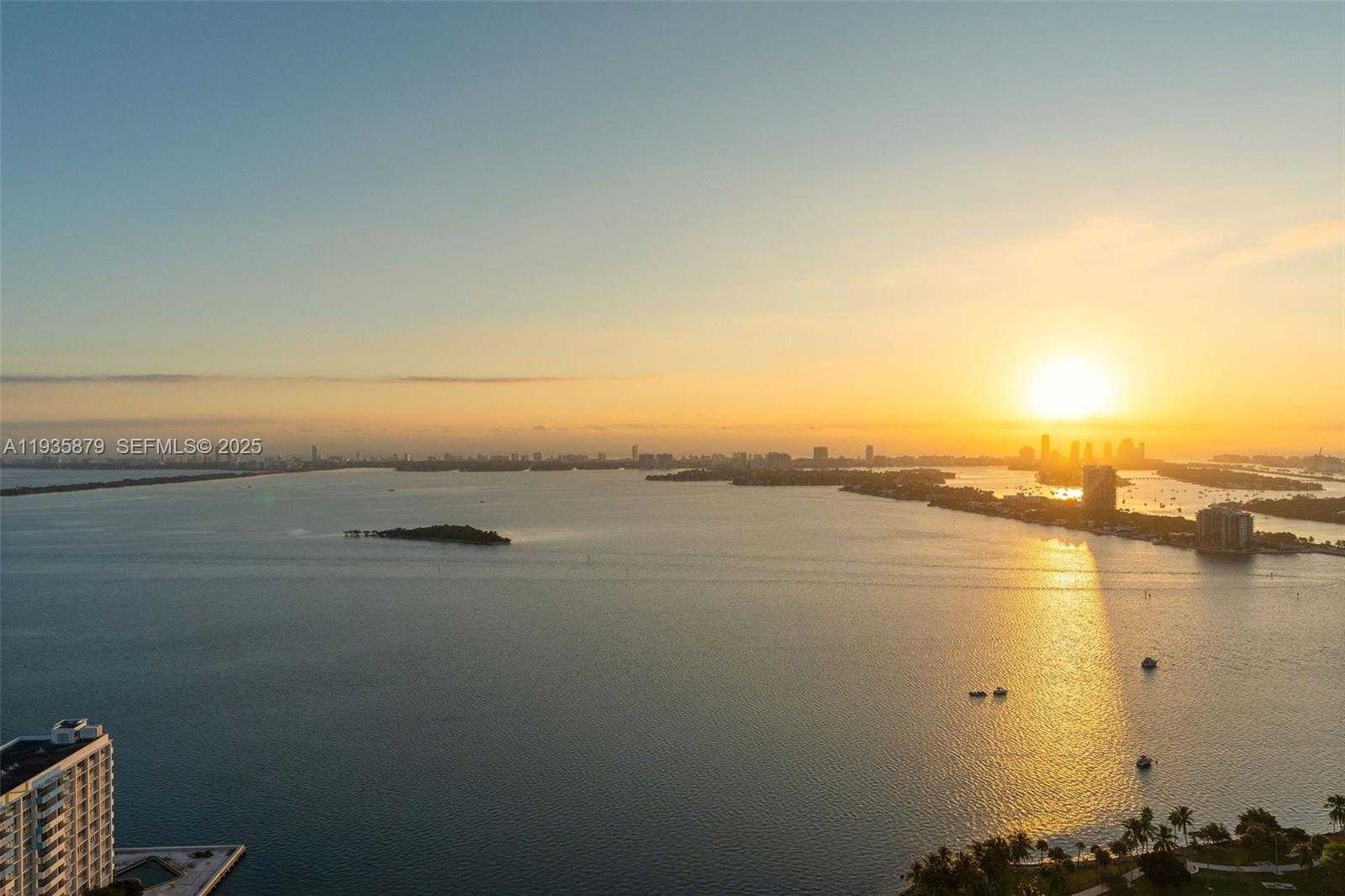 Small Image of 2020 NORTH BAYSHORE DR #3510, Miami Number 31