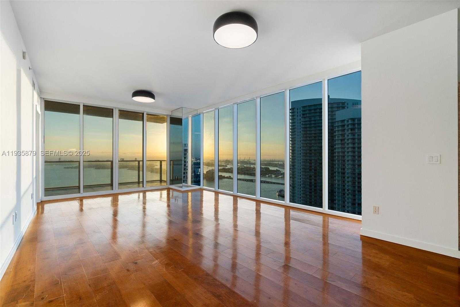 Small Image of 2020 NORTH BAYSHORE DR #3510, Miami Number 4