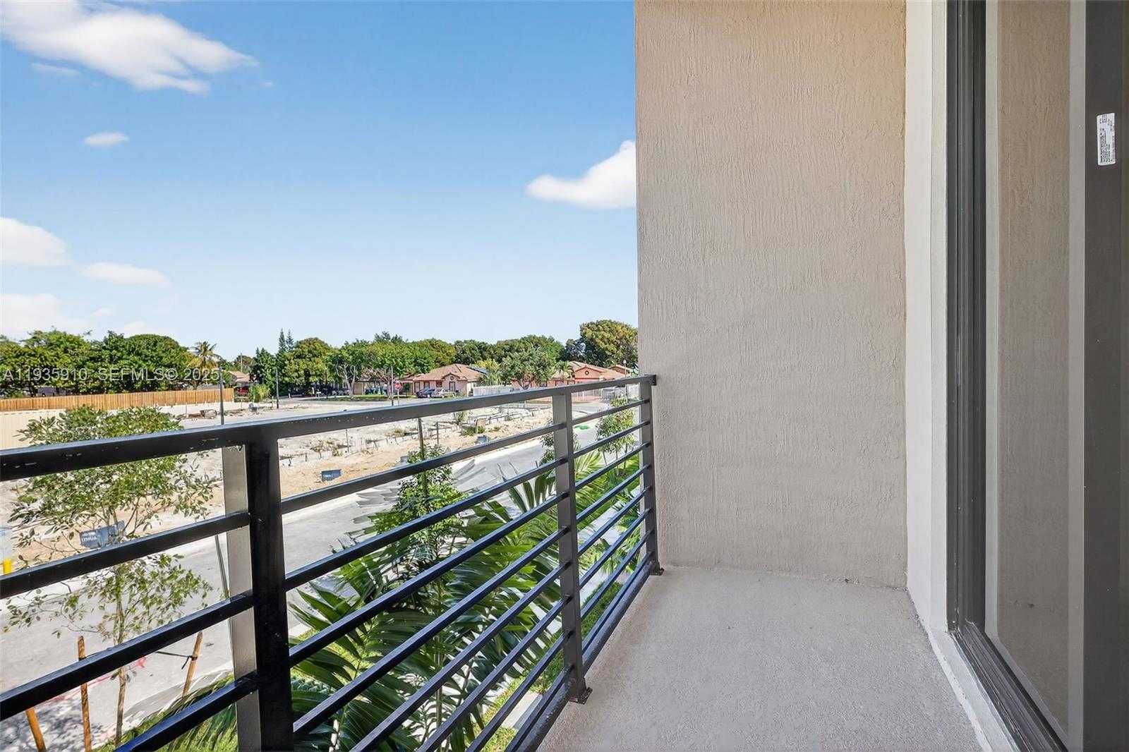 Small Image of 13862 SOUTH WEST 262ND #13862, Homestead Number 36