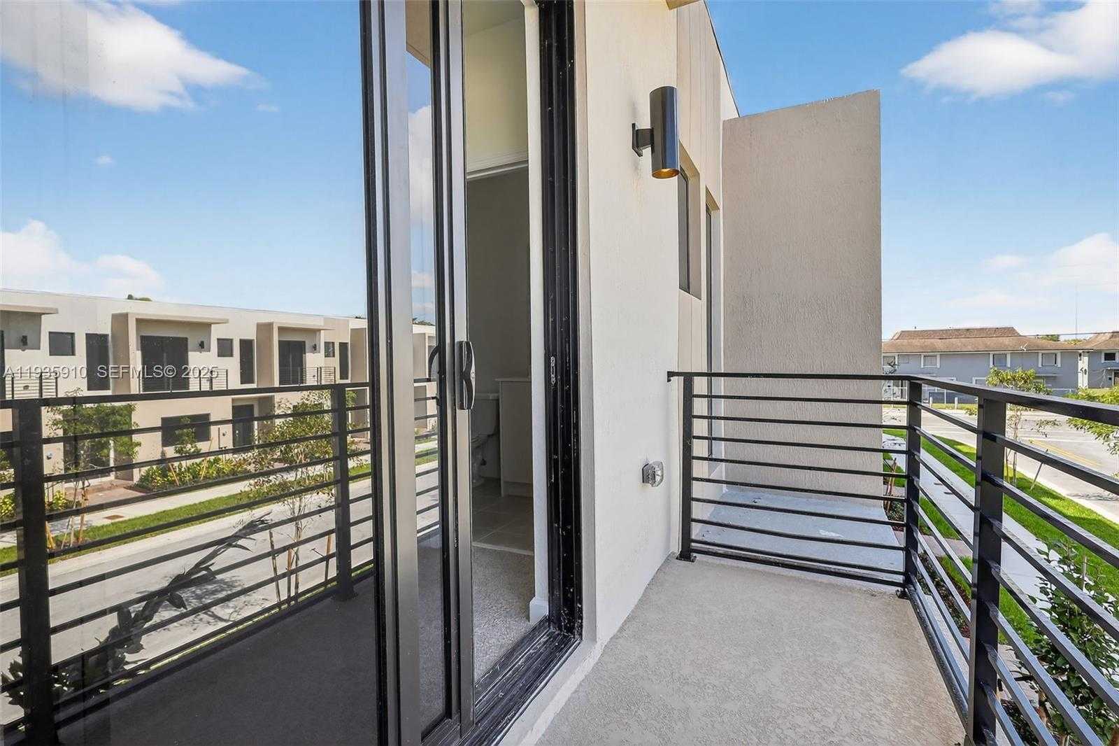 Small Image of 13862 SOUTH WEST 262ND #13862, Homestead Number 38