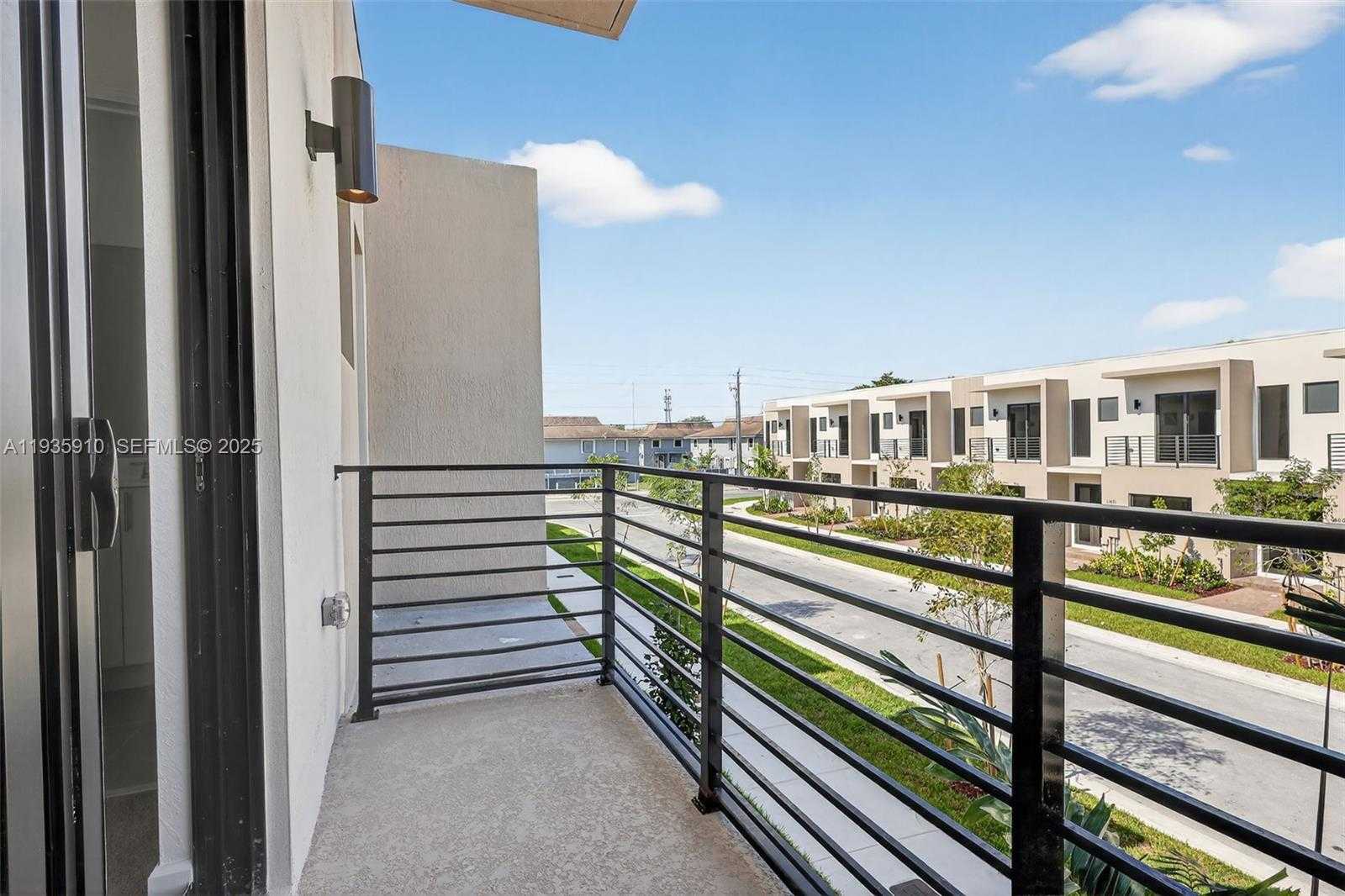 Small Image of 13862 SOUTH WEST 262ND #13862, Homestead Number 39