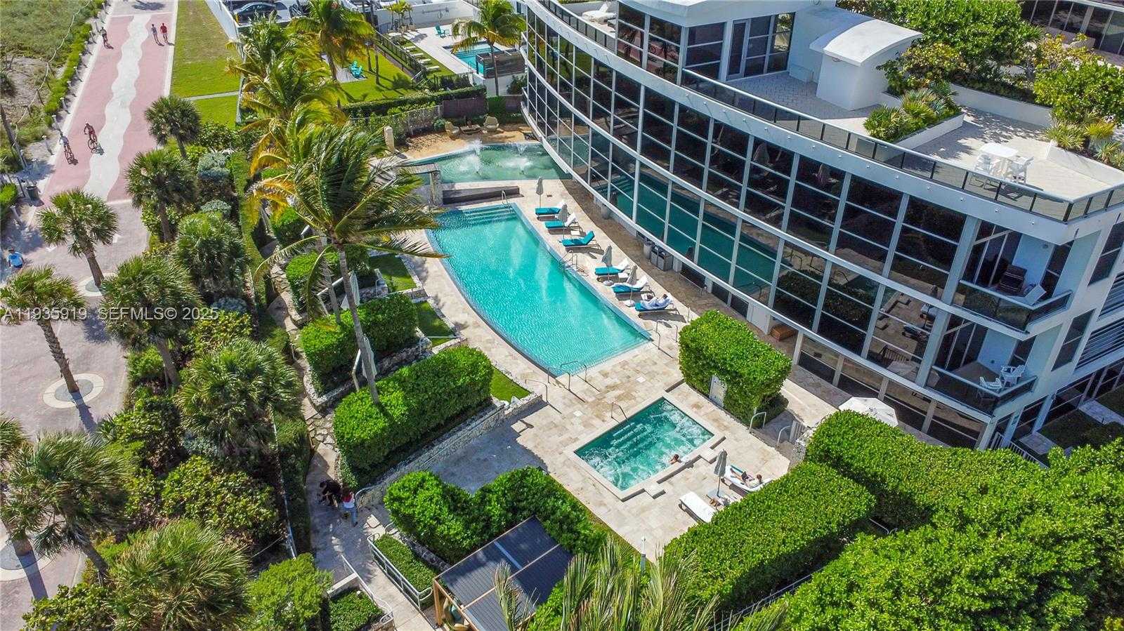 Small Image of 5875 COLLINS AVE #1003, Miami Beach Number 18