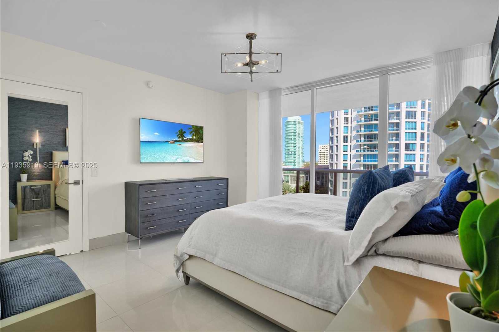 Small Image of 5875 COLLINS AVE #1003, Miami Beach Number 38