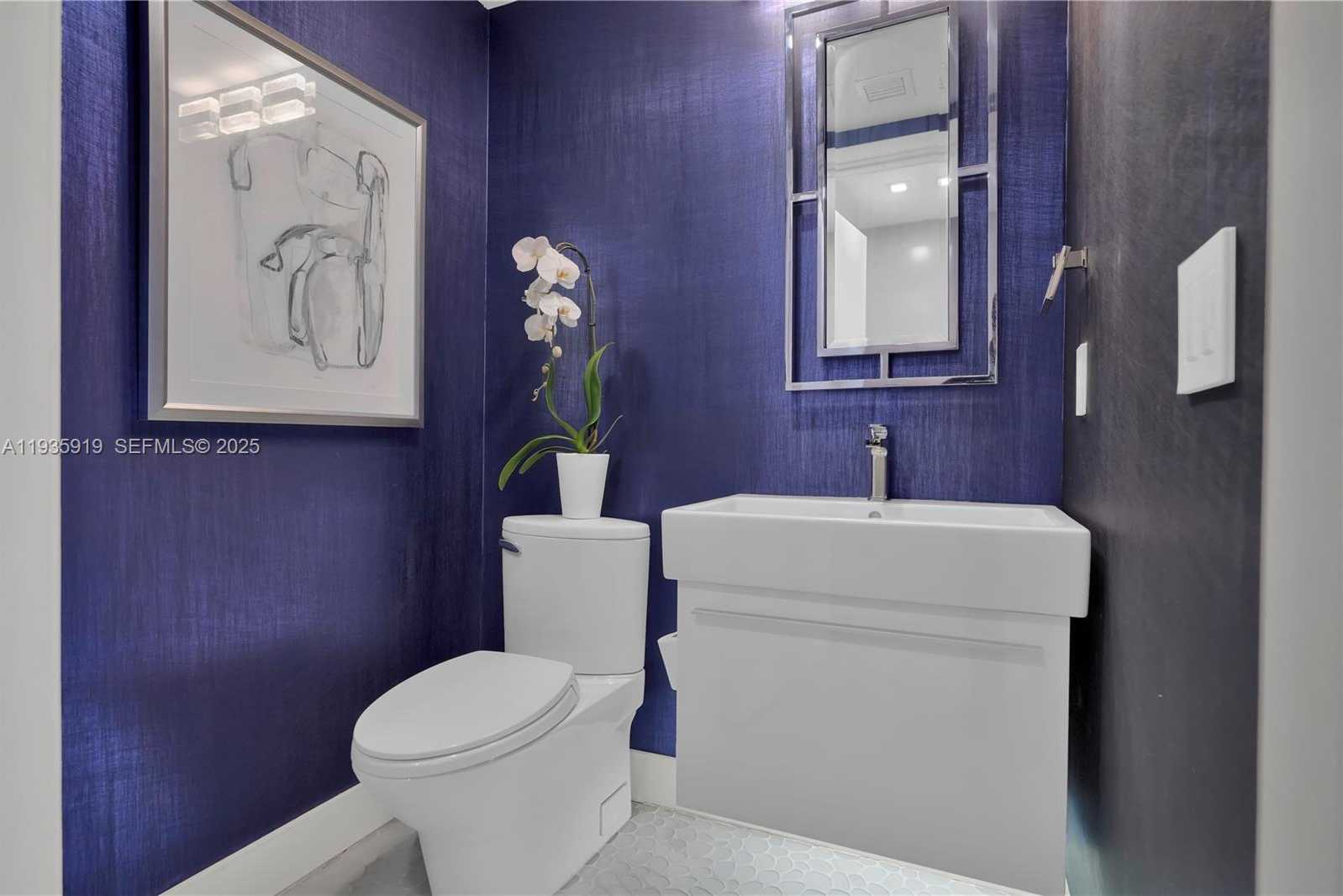 Small Image of 5875 COLLINS AVE #1003, Miami Beach Number 41