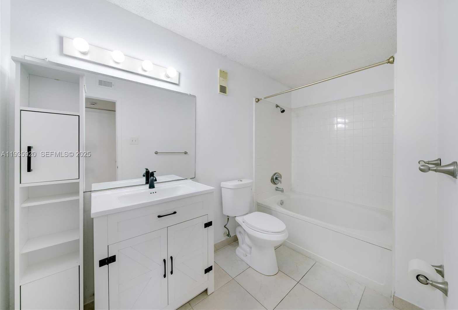 Small Image of 10361 SOUTH WEST 150TH CT #13207, Miami Number 10