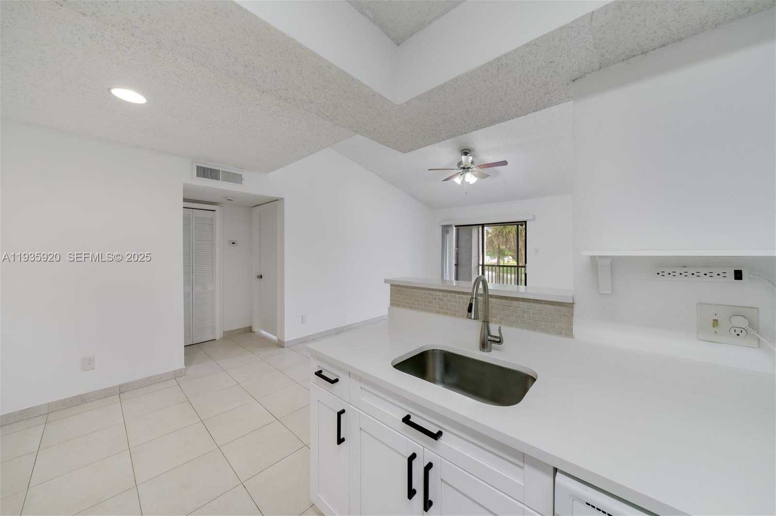 Small Image of 10361 SOUTH WEST 150TH CT #13207, Miami Number 9