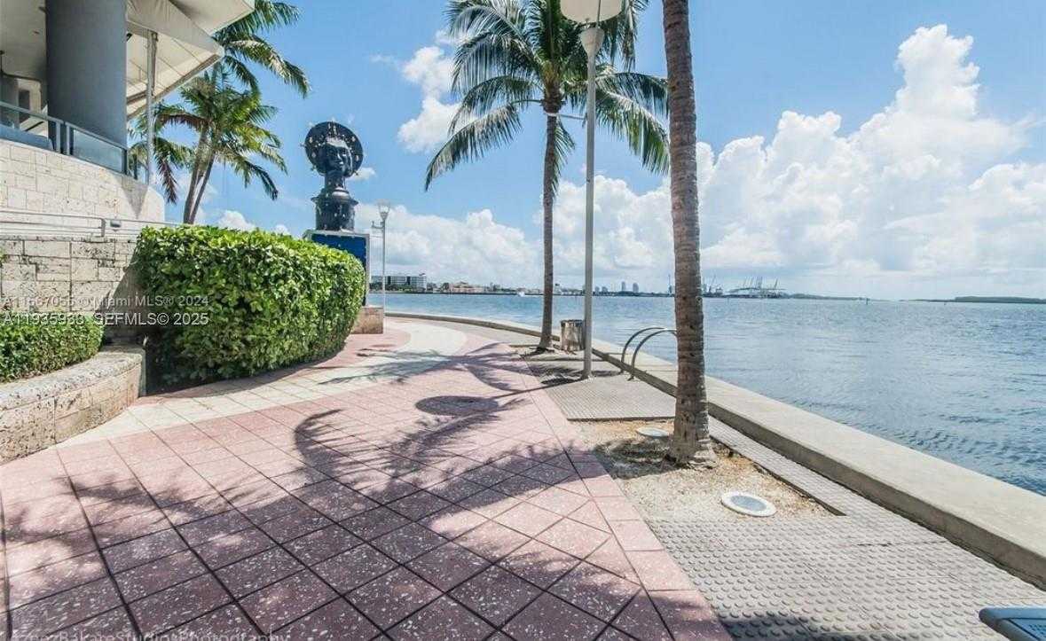 Small Image of 335 SOUTH BISCAYNE BLVD #2703, Miami Number 5