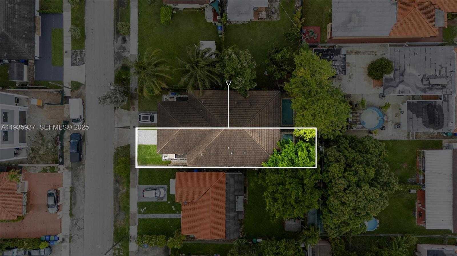 Small Image of 2784 SOUTH WEST 34TH AVE, Miami Number 3