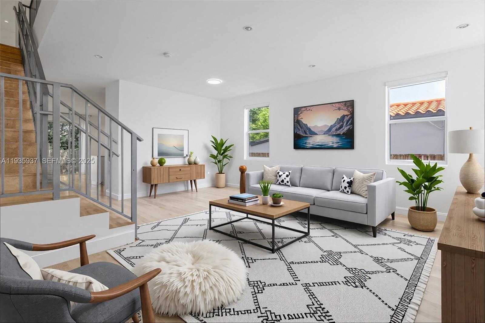 Small Image of 2784 SOUTH WEST 34TH AVE, Miami Number 5