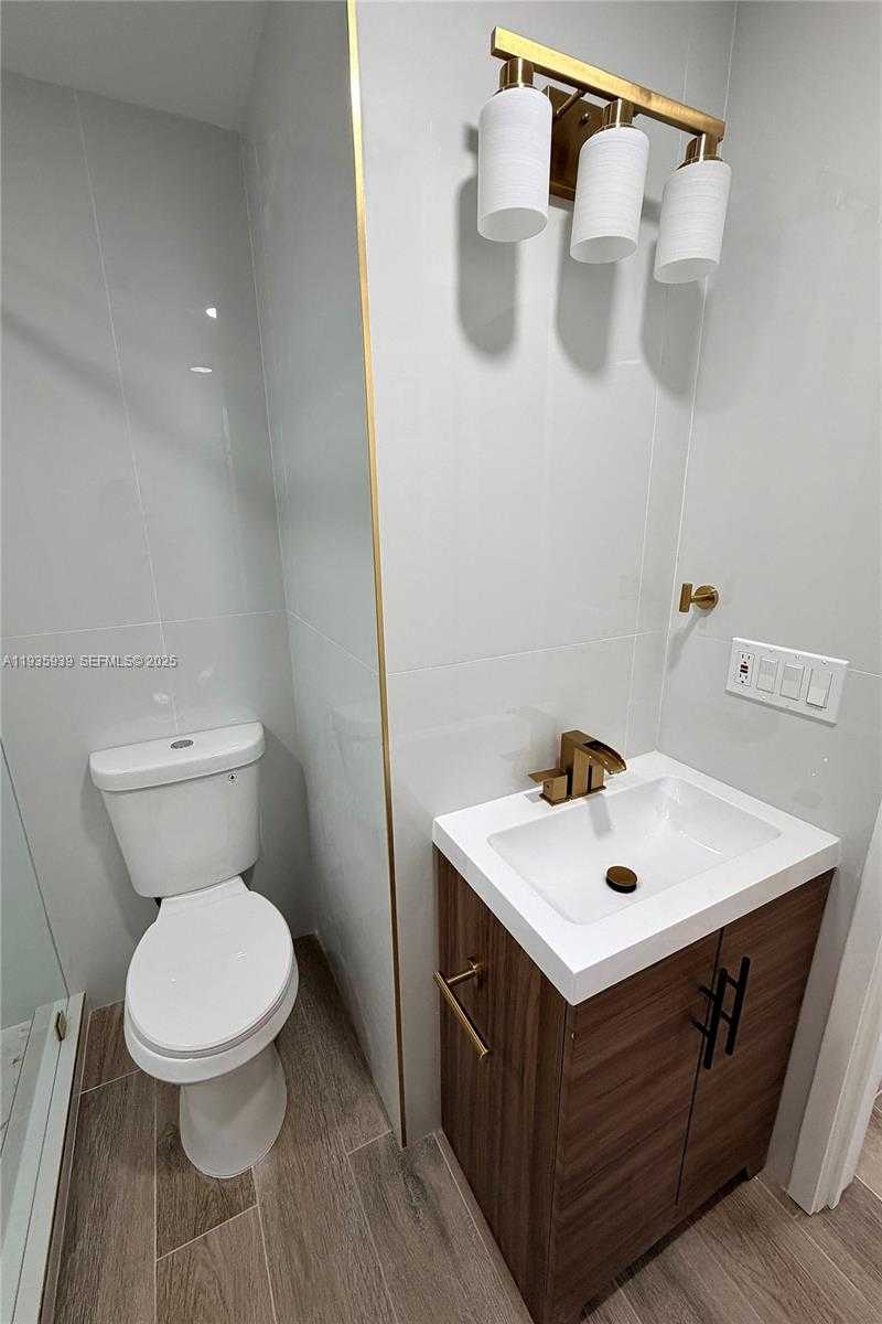 Small Image of 1526 SOUTH WEST 65TH AVE, West Miami Number 14