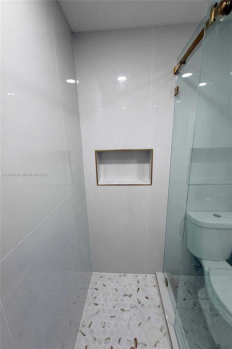 Small Image of 1526 SOUTH WEST 65TH AVE, West Miami Number 16