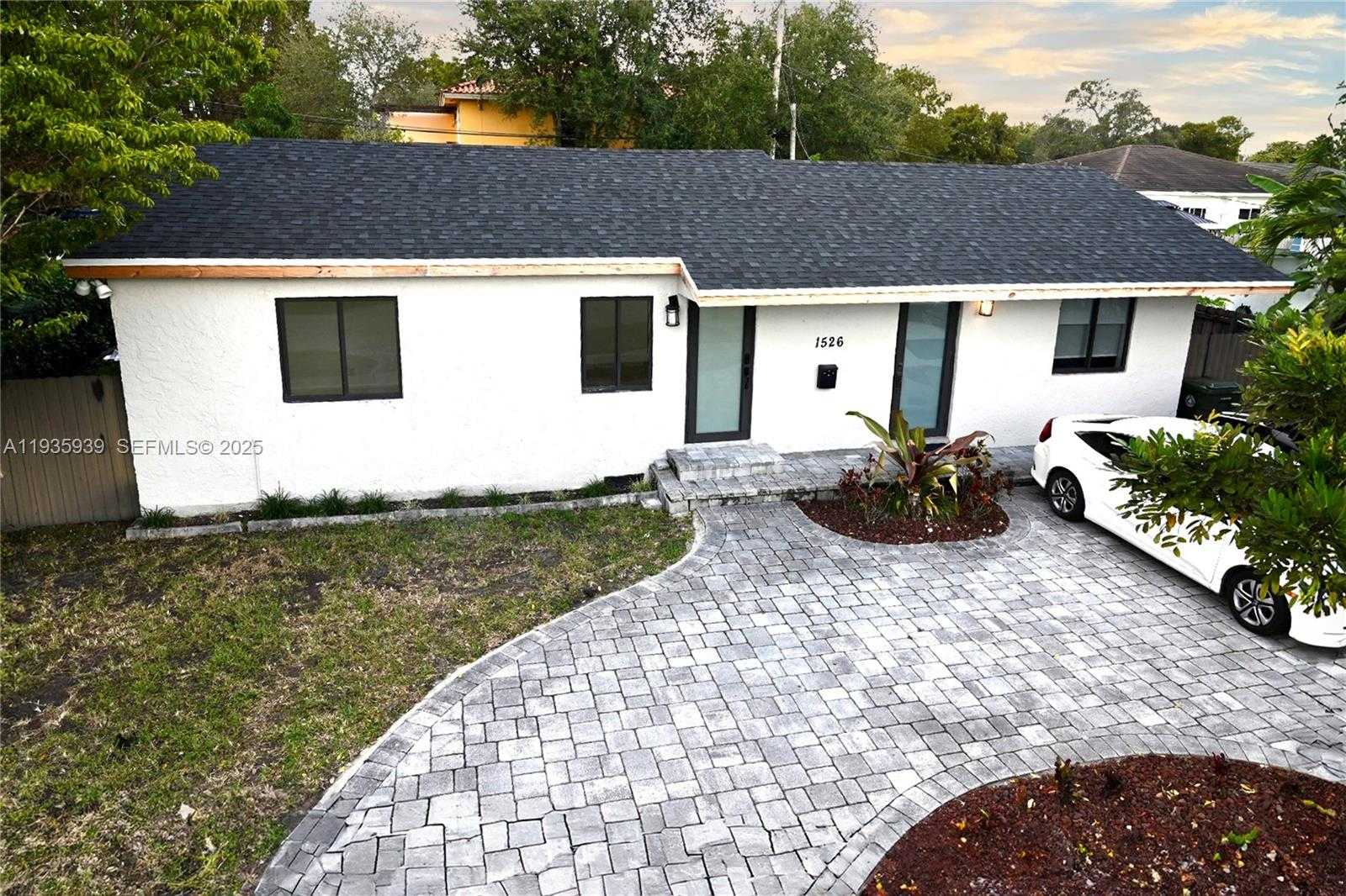 Small Image of 1526 SOUTH WEST 65TH AVE, West Miami Number 2