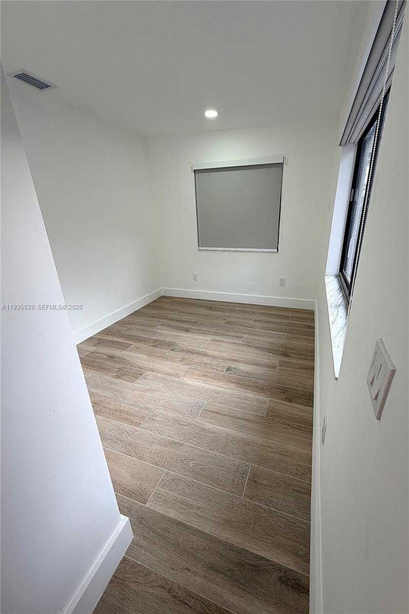 Small Image of 1526 SOUTH WEST 65TH AVE, West Miami Number 24