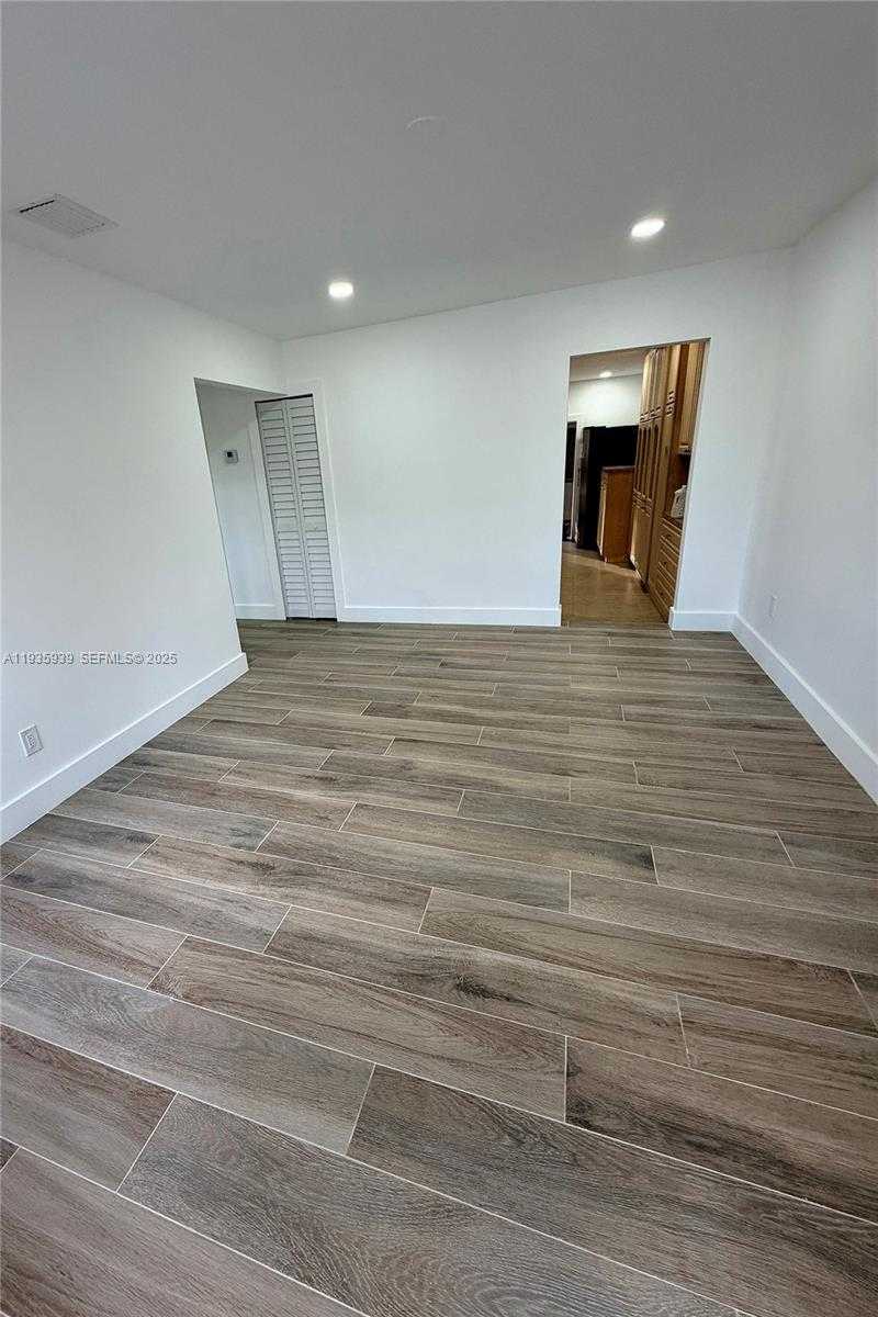 Small Image of 1526 SOUTH WEST 65TH AVE, West Miami Number 3