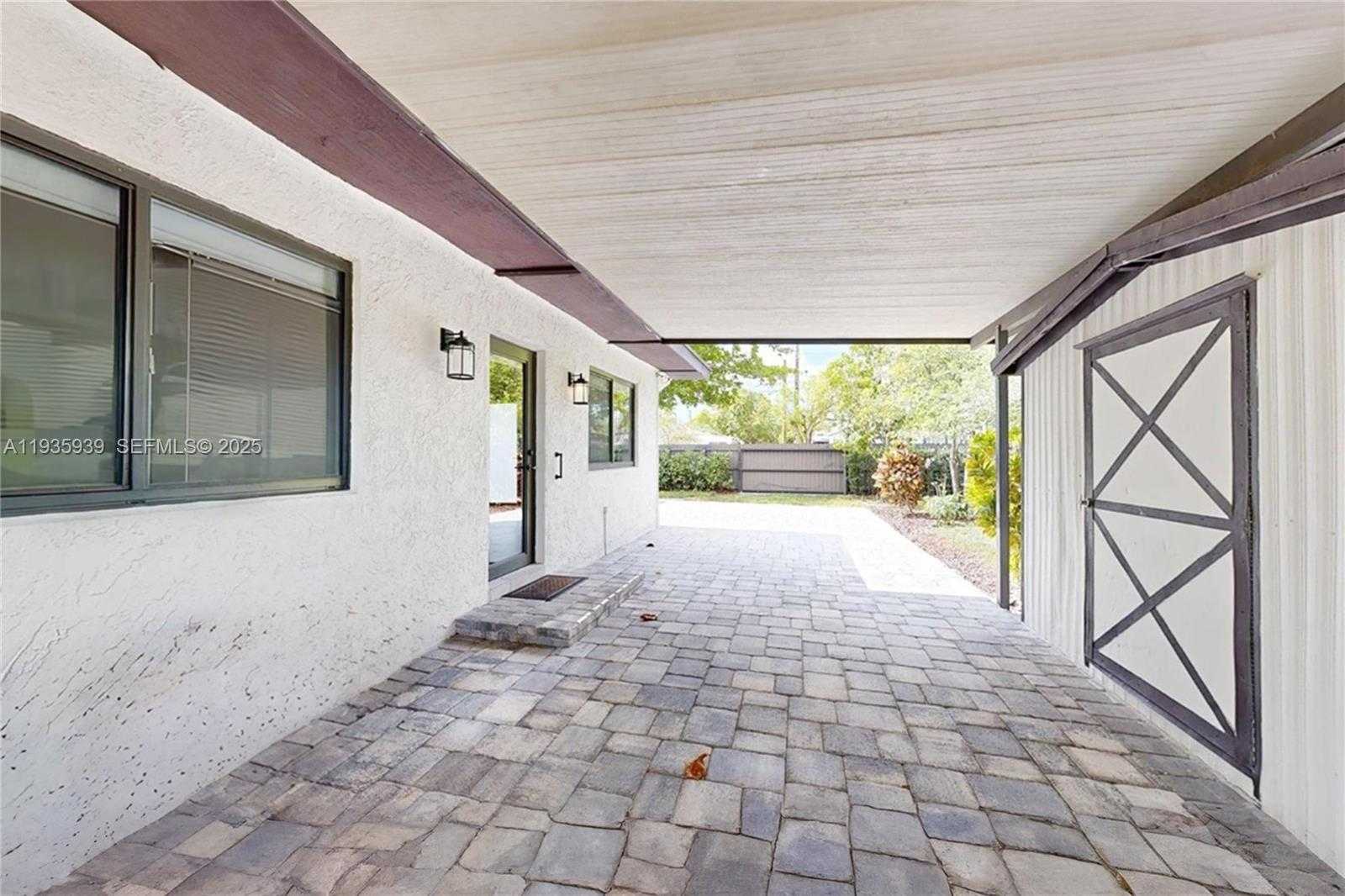 Small Image of 1526 SOUTH WEST 65TH AVE, West Miami Number 34