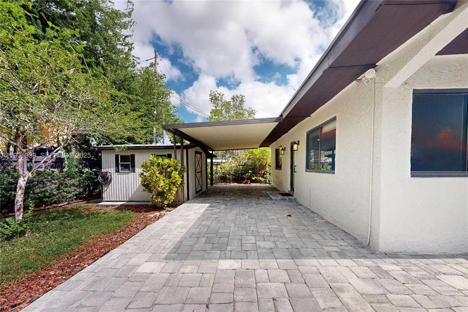 Small Image of 1526 SOUTH WEST 65TH AVE, West Miami Number 35