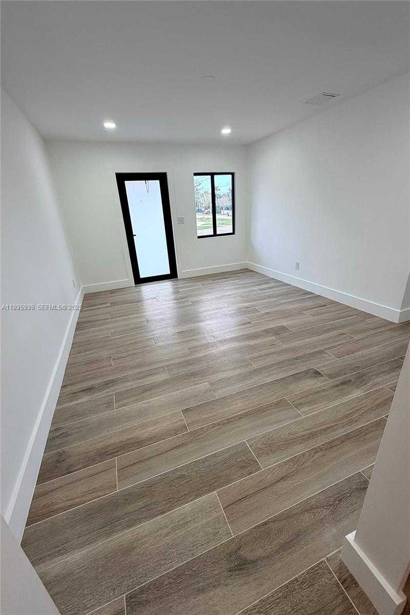 Small Image of 1526 SOUTH WEST 65TH AVE, West Miami Number 5