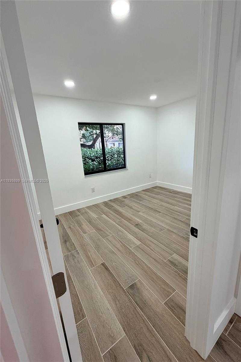 Small Image of 1526 SOUTH WEST 65TH AVE, West Miami Number 8