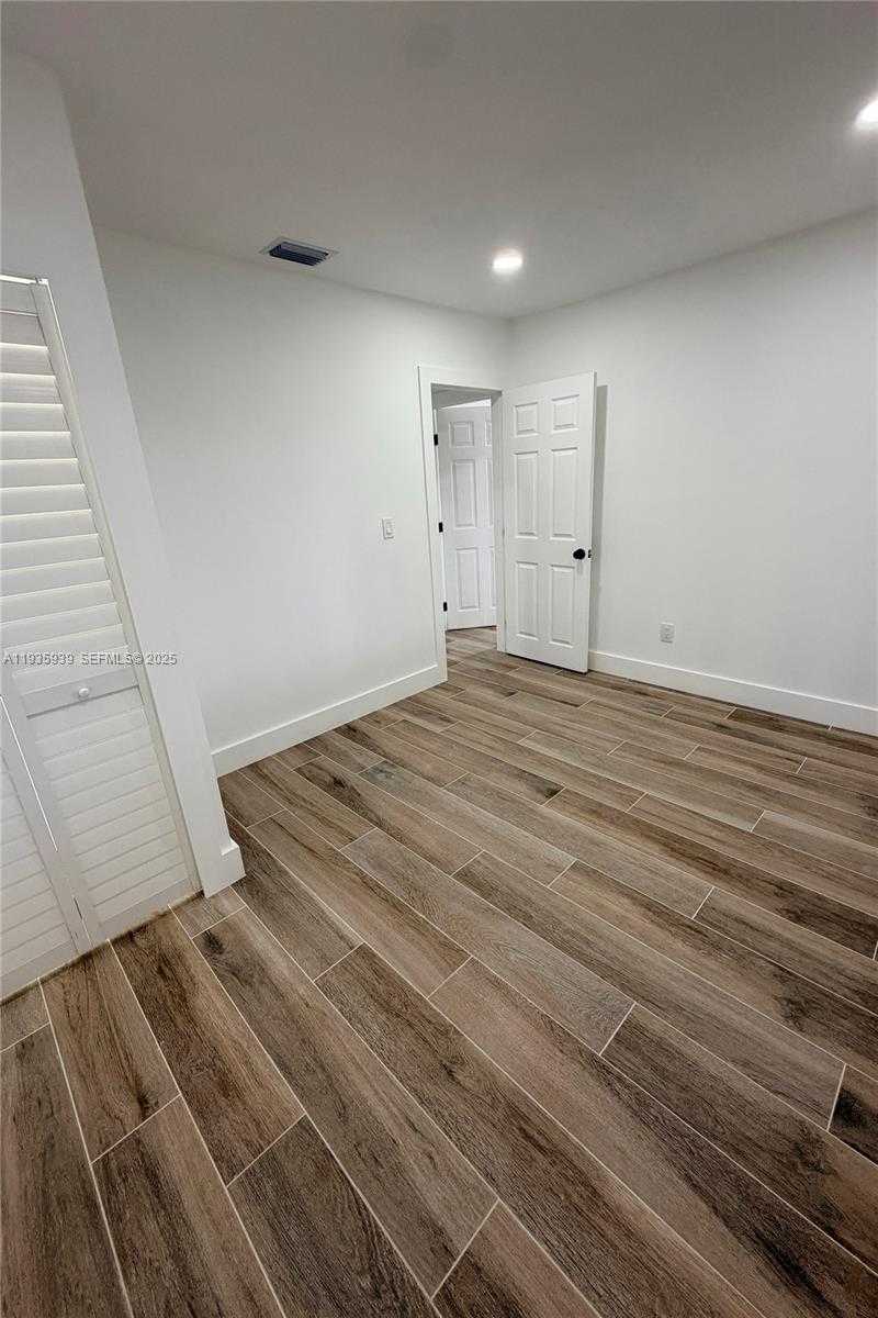 Small Image of 1526 SOUTH WEST 65TH AVE, West Miami Number 9