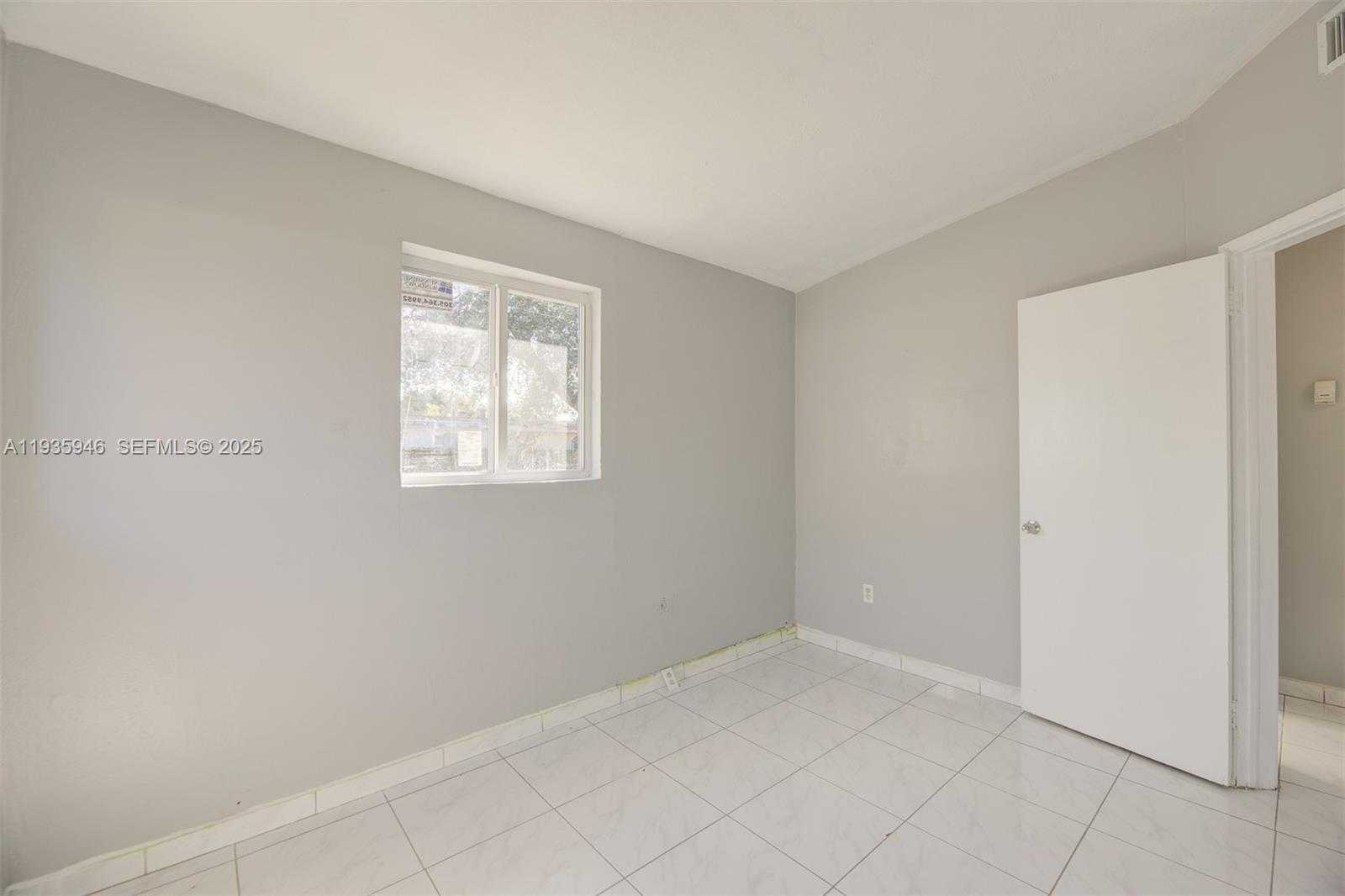 Small Image of 3510 SOUTH WEST 39TH ST, West Park Number 15