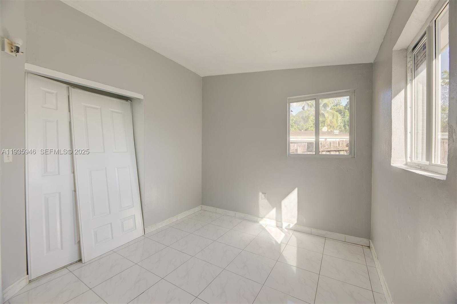 Small Image of 3510 SOUTH WEST 39TH ST, West Park Number 16