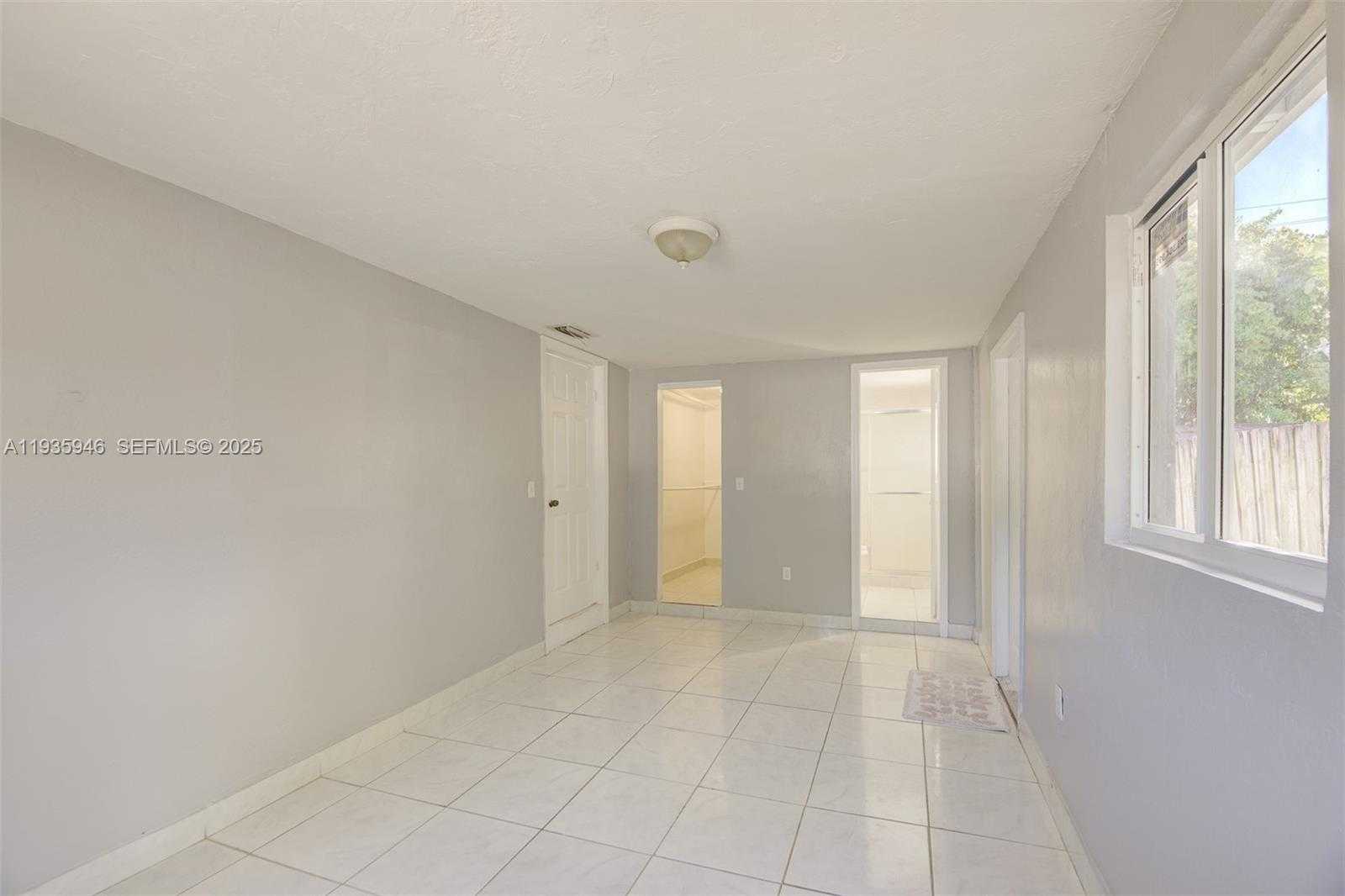 Small Image of 3510 SOUTH WEST 39TH ST, West Park Number 23