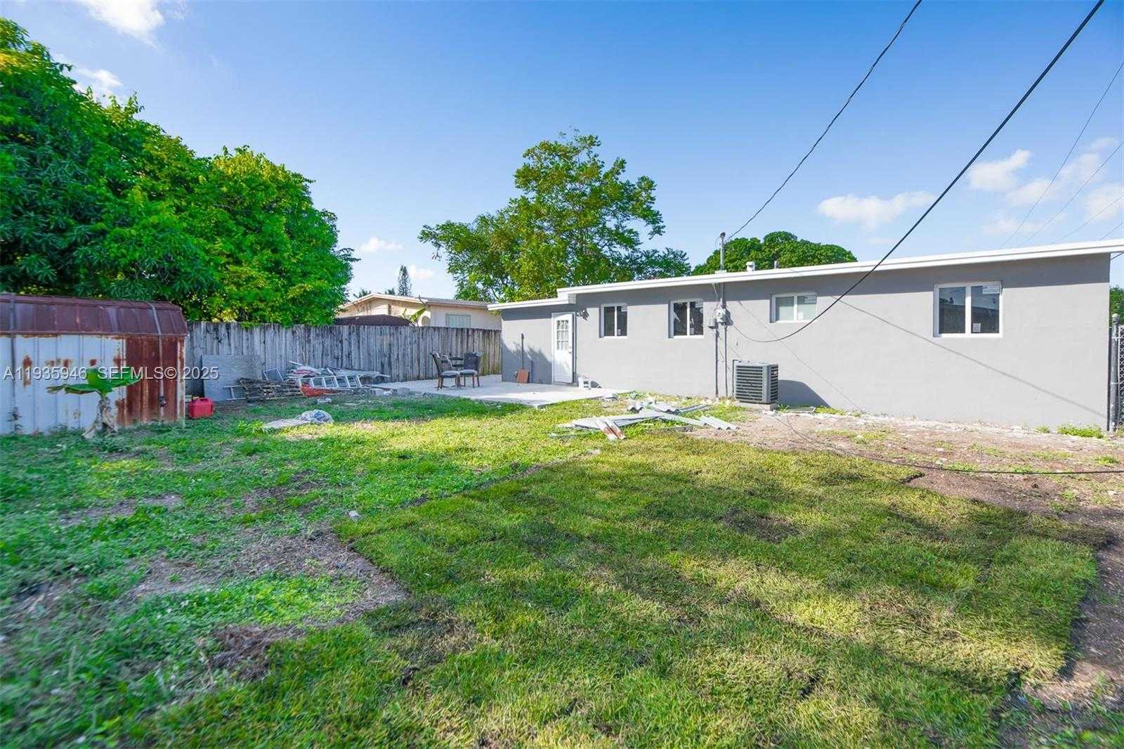 Small Image of 3510 SOUTH WEST 39TH ST, West Park Number 26