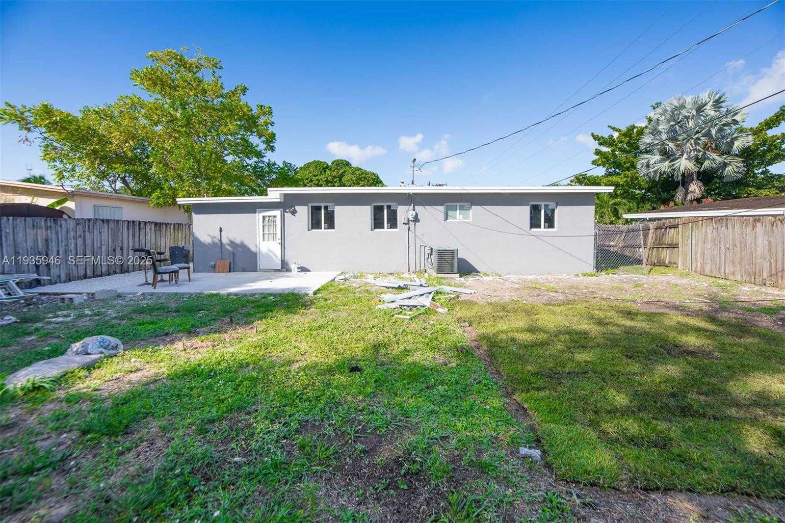 Small Image of 3510 SOUTH WEST 39TH ST, West Park Number 27