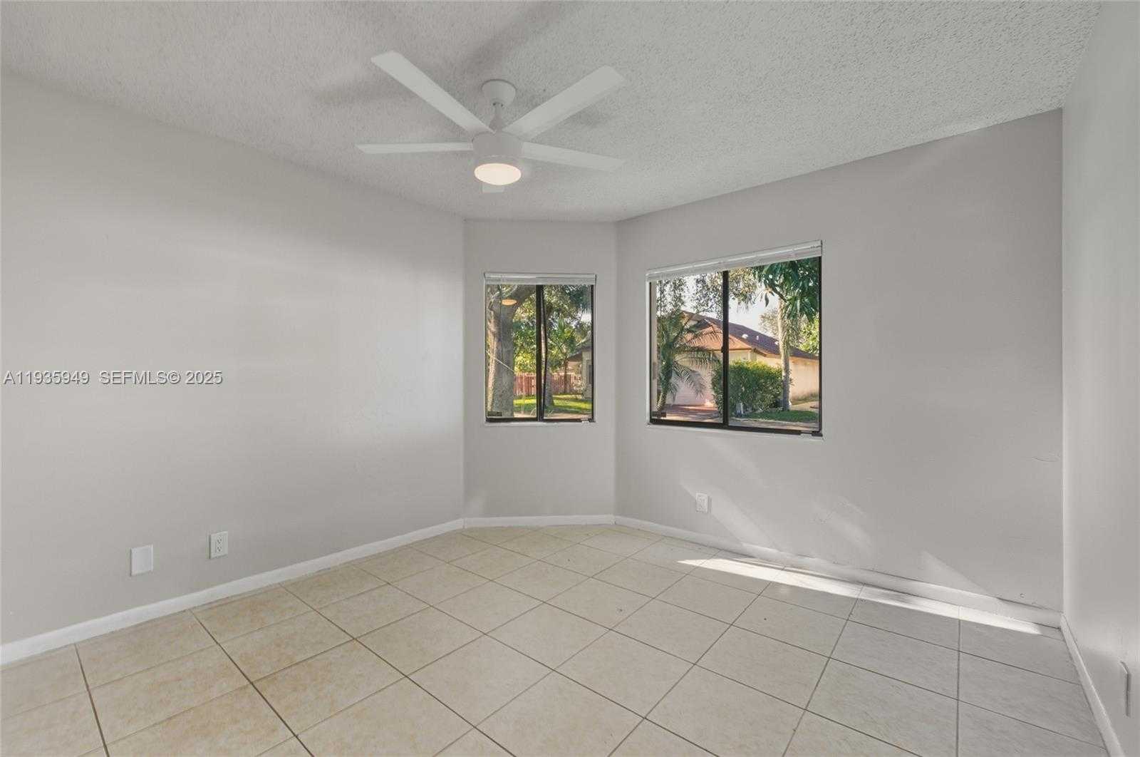 Small Image of 138 COLLY WAY, North Lauderdale Number 25