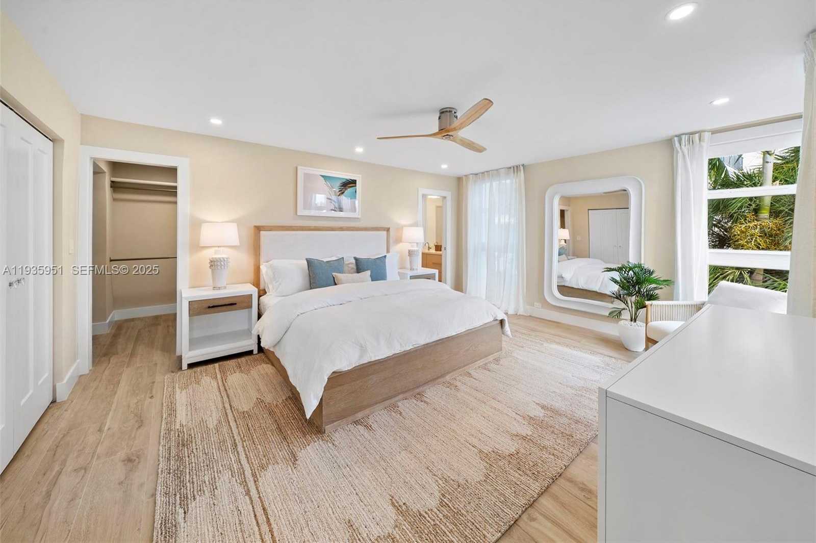 Small Image of 10001 EAST BAY HARBOR DR #2N, Bay Harbor Islands Number 15