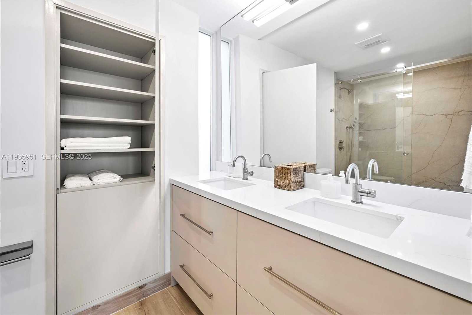 Small Image of 10001 EAST BAY HARBOR DR #2N, Bay Harbor Islands Number 22