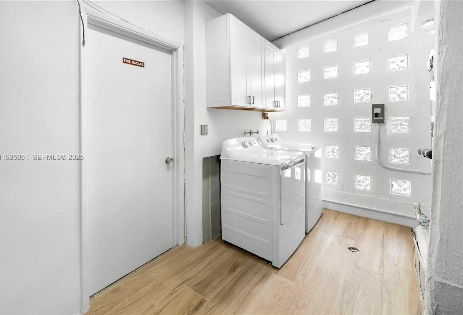 Small Image of 10001 EAST BAY HARBOR DR #2N, Bay Harbor Islands Number 34