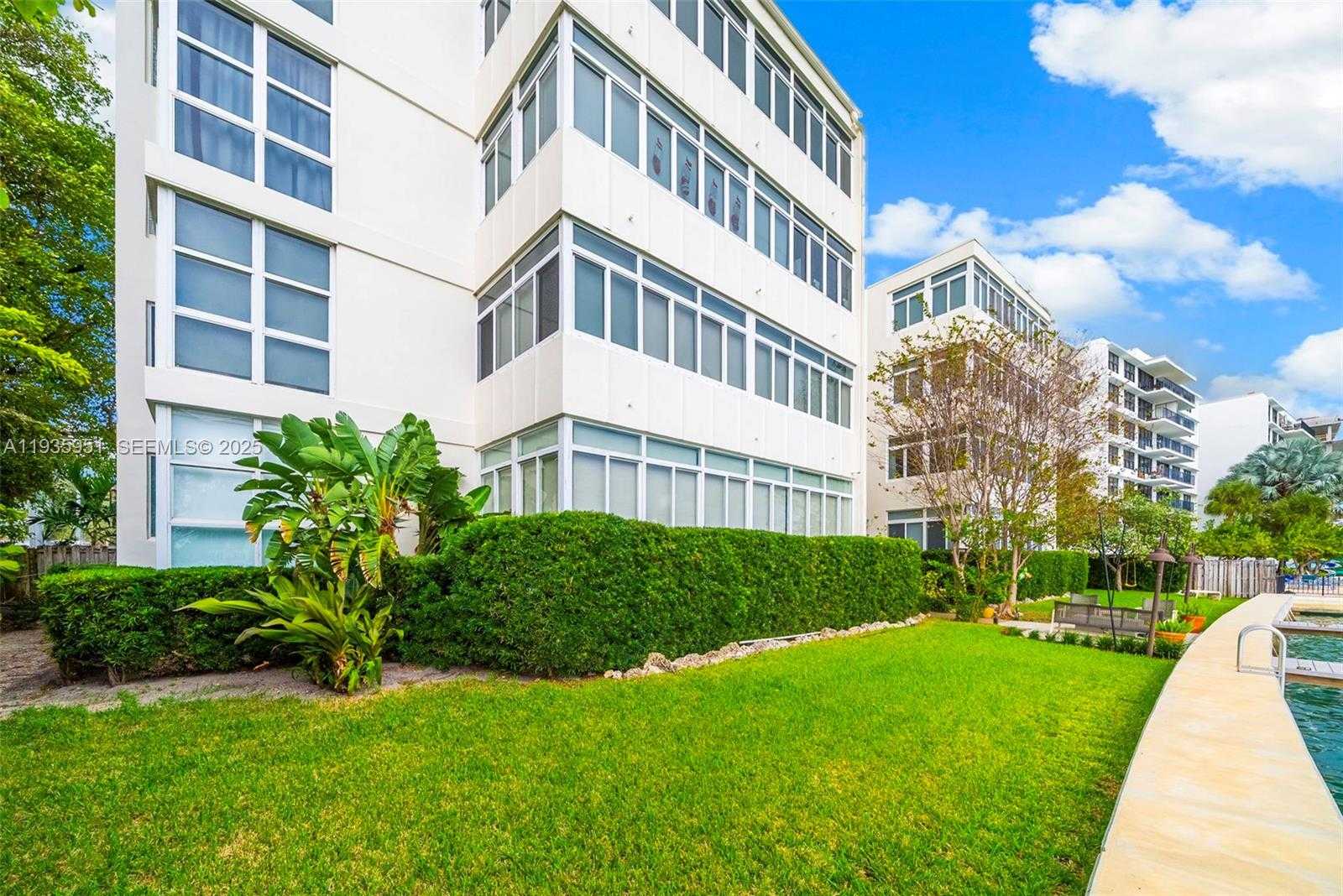 Small Image of 10001 EAST BAY HARBOR DR #2N, Bay Harbor Islands Number 45