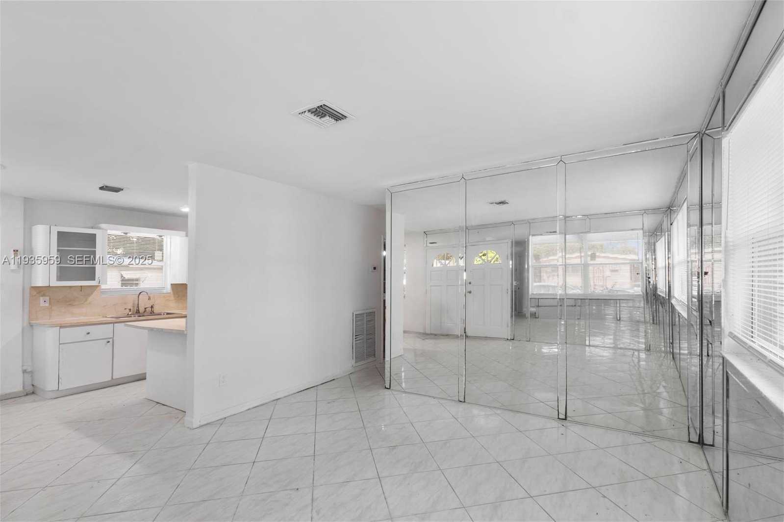 Small Image of 1130 NORTH WEST 58TH TER, Miami Number 4