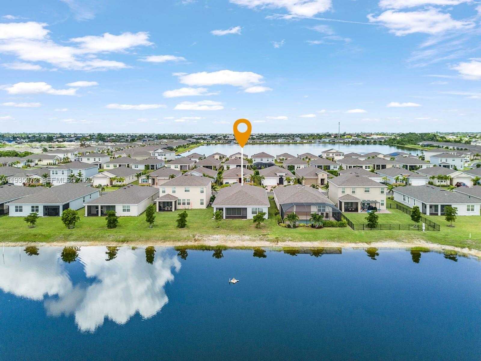 Small Image of 425 CORAL REEF PL, Cape Coral Number 1