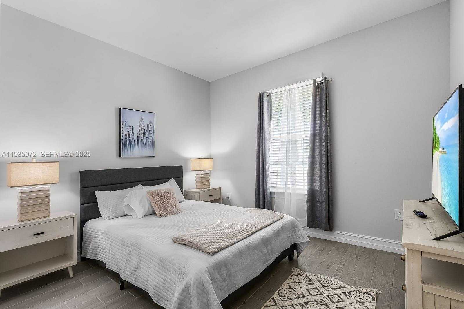 Small Image of 425 CORAL REEF PL, Cape Coral Number 11