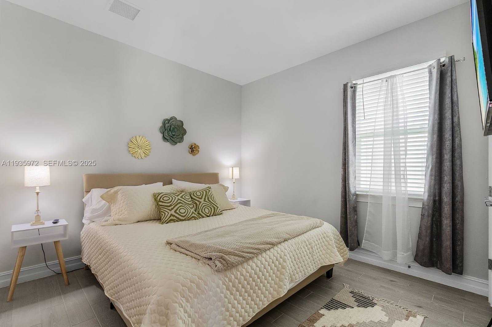 Small Image of 425 CORAL REEF PL, Cape Coral Number 13