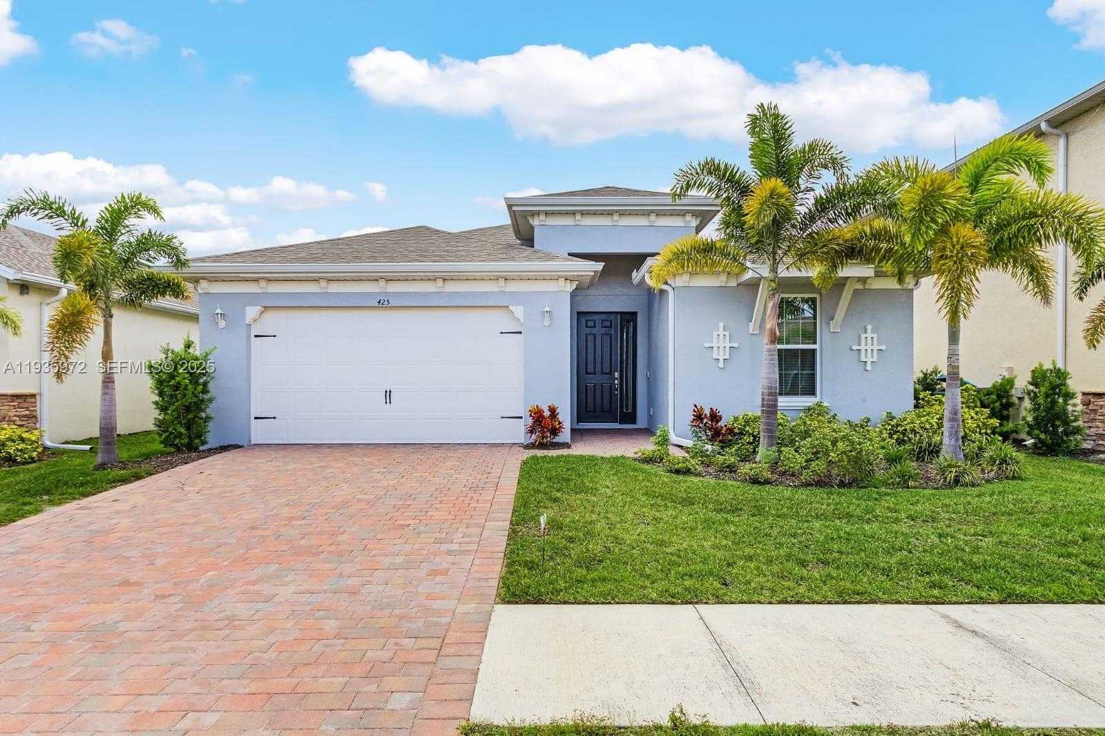 Small Image of 425 CORAL REEF PL, Cape Coral Number 2