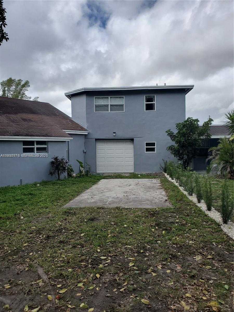 Small Image of Hollywood Number 7