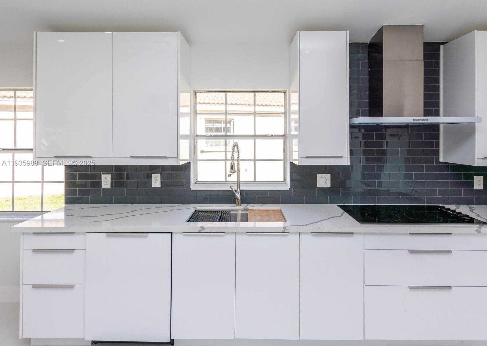 Small Image of 381 CAMERON DR, Weston Number 16