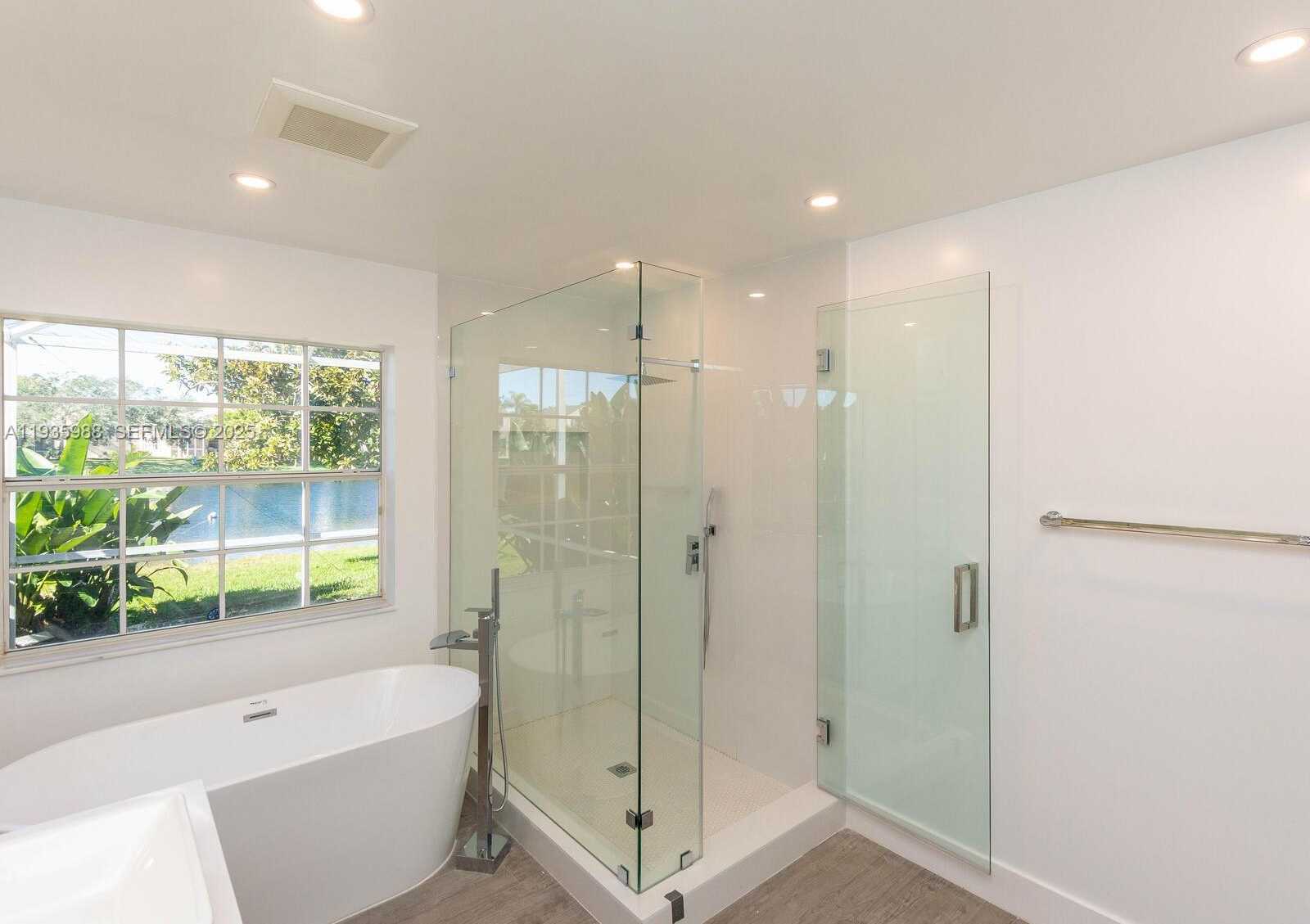 Small Image of 381 CAMERON DR, Weston Number 30