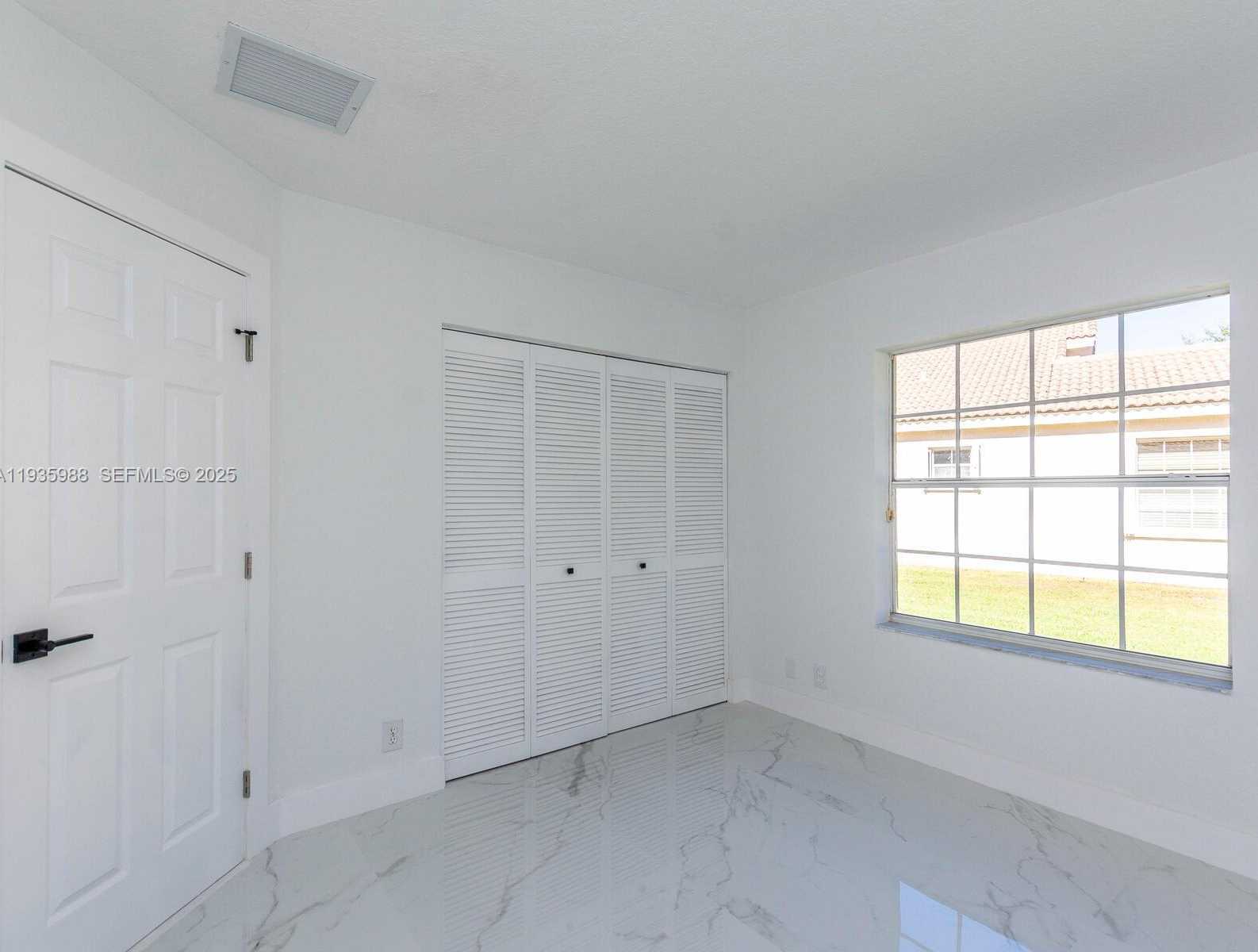 Small Image of 381 CAMERON DR, Weston Number 41