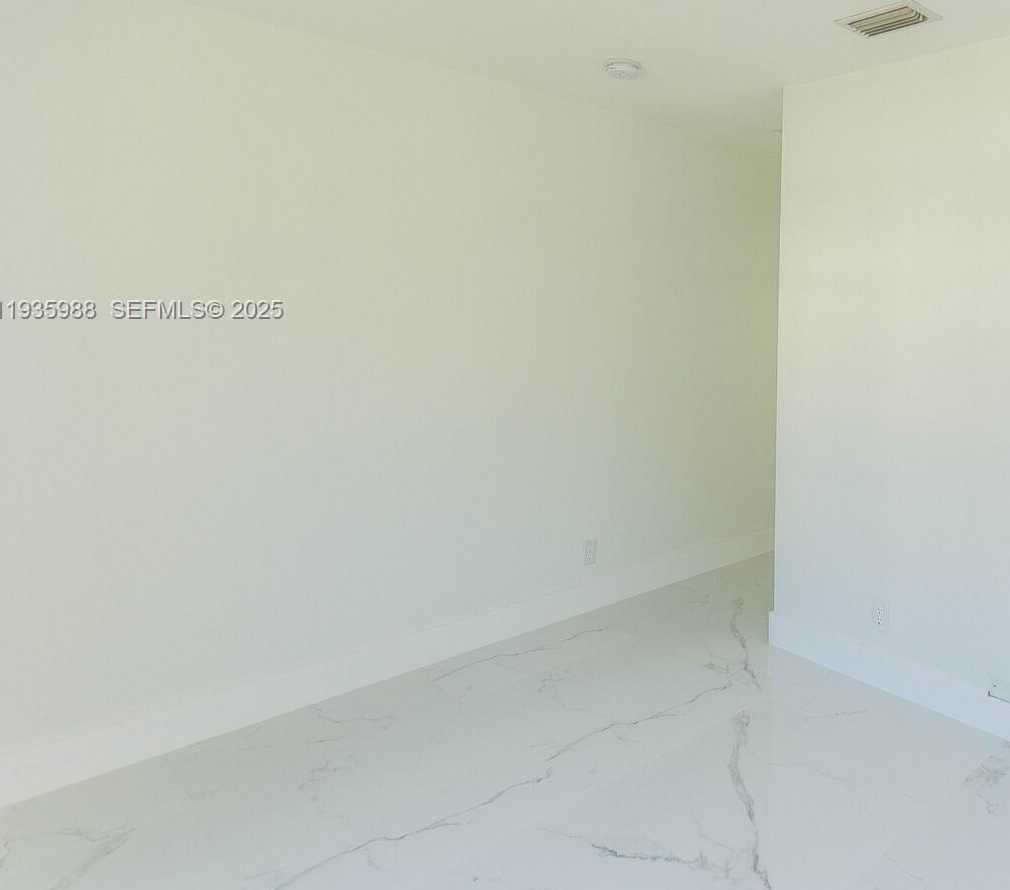 Small Image of 381 CAMERON DR, Weston Number 48