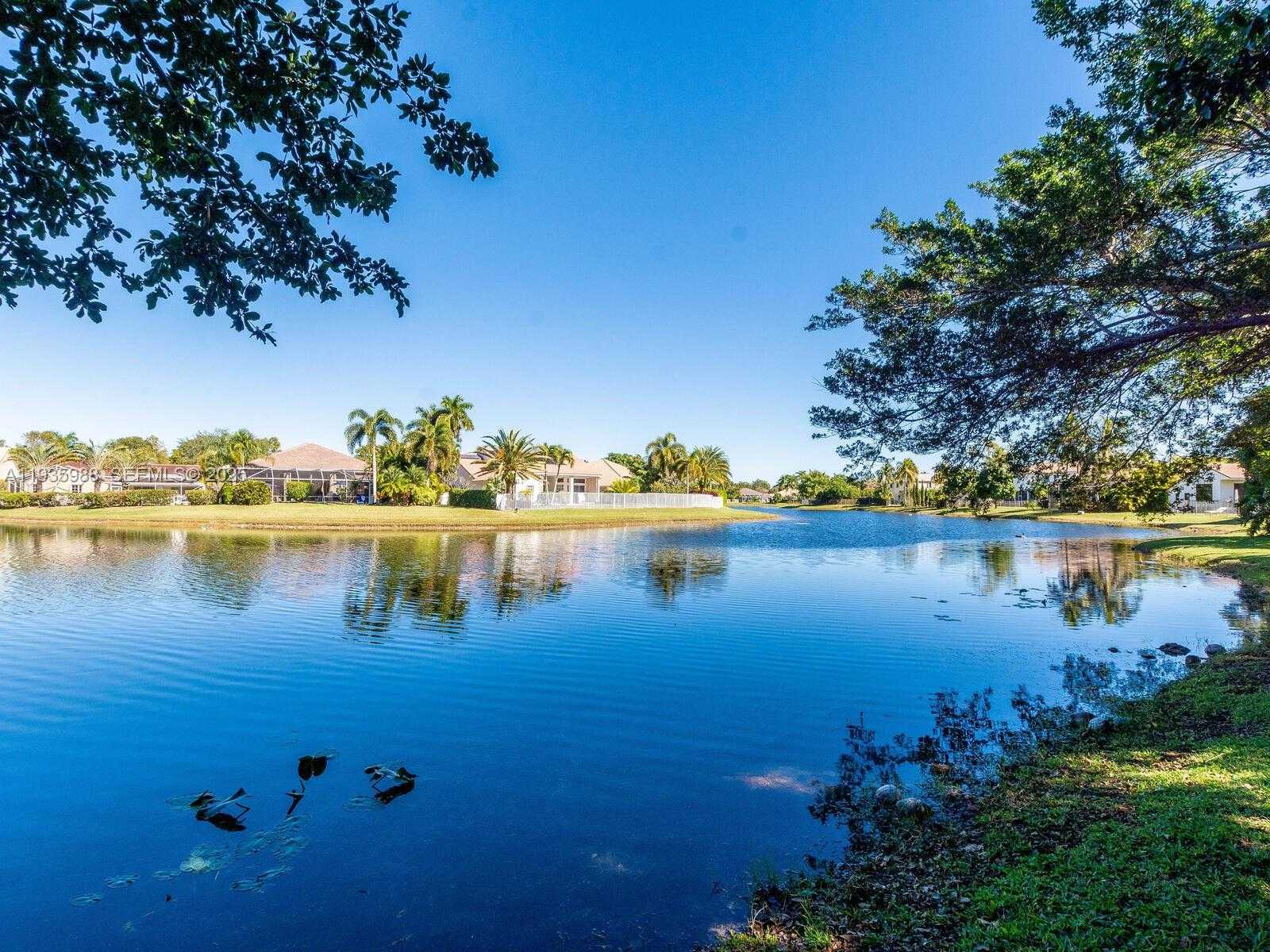 Small Image of 381 CAMERON DR, Weston Number 50