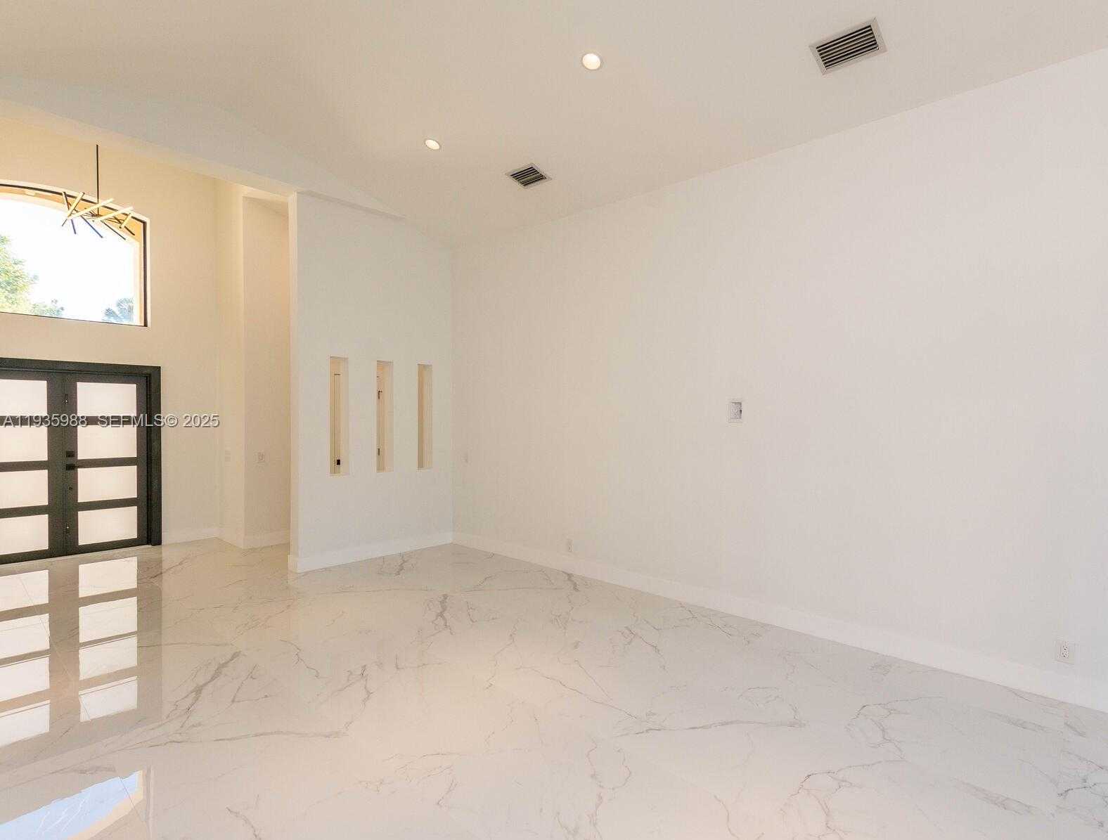 Small Image of 381 CAMERON DR, Weston Number 9