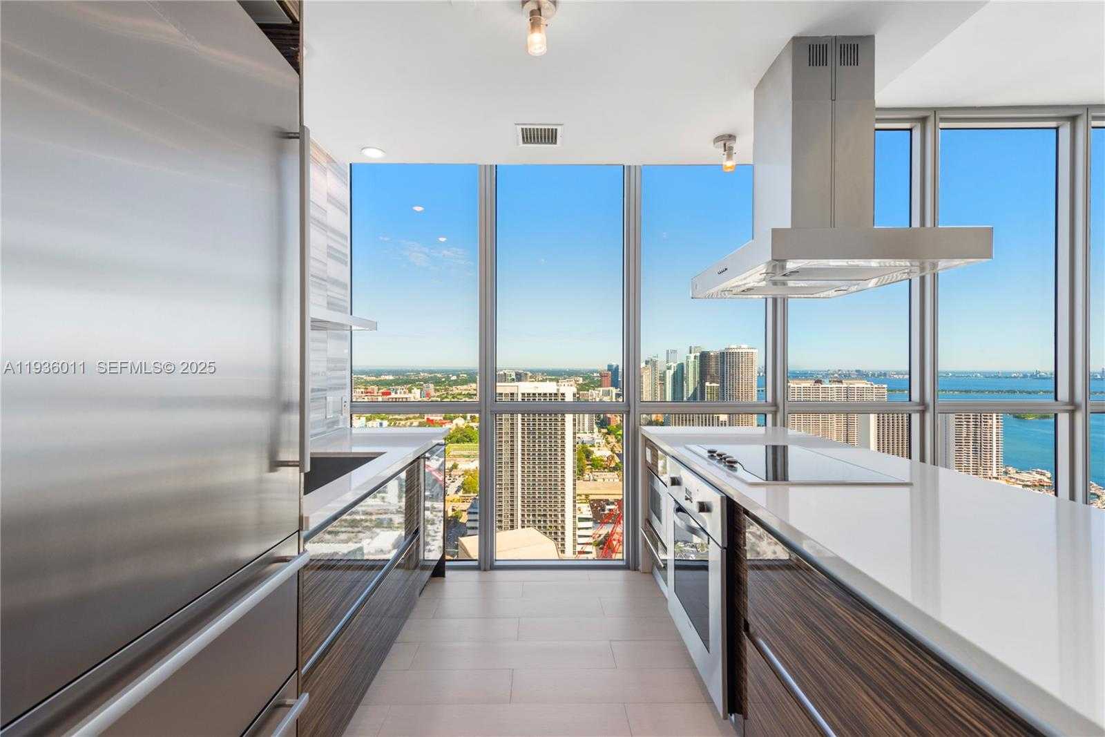 Small Image of 1100 BISCAYNE BLVD #4307, Miami Number 11