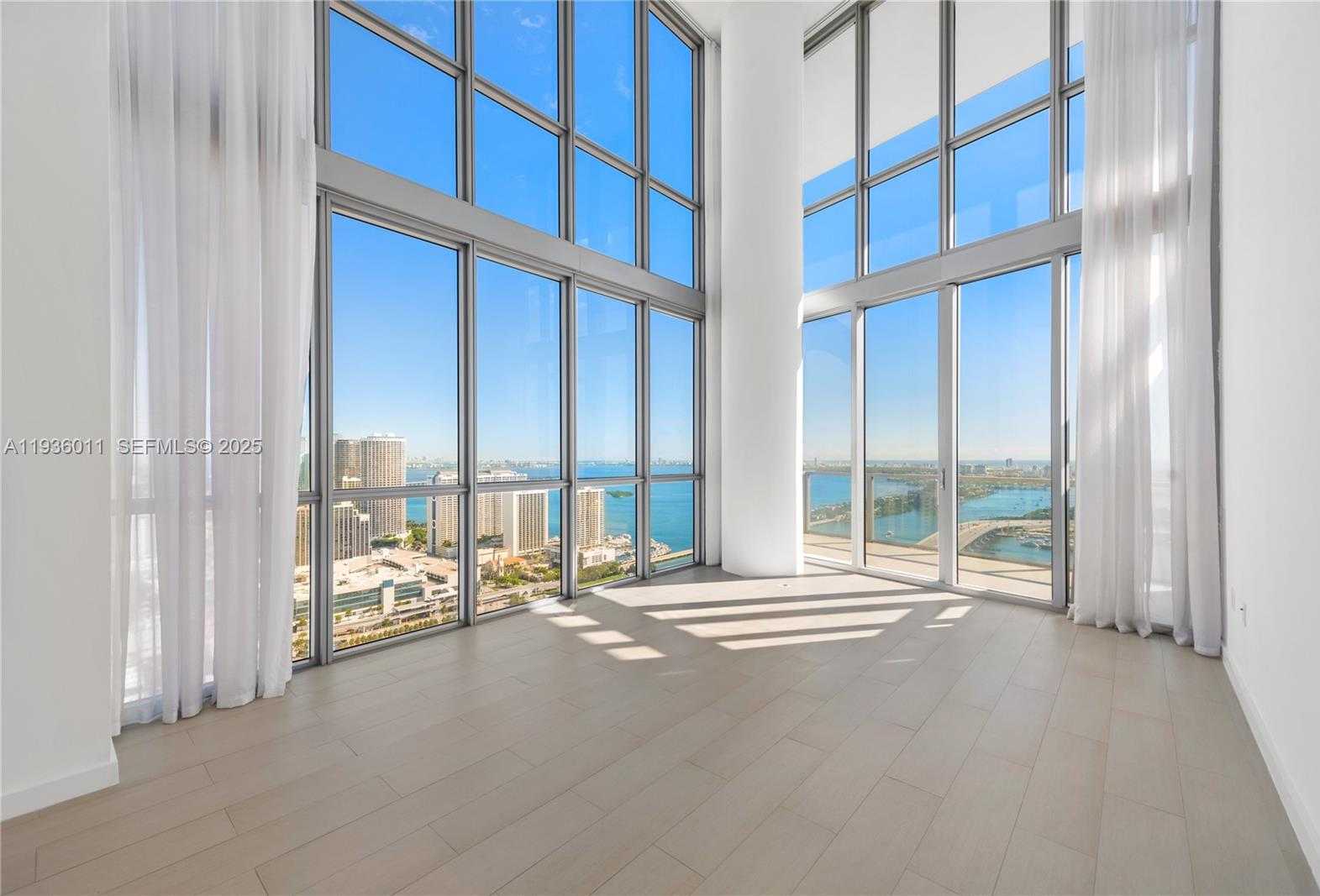 Small Image of 1100 BISCAYNE BLVD #4307, Miami Number 3